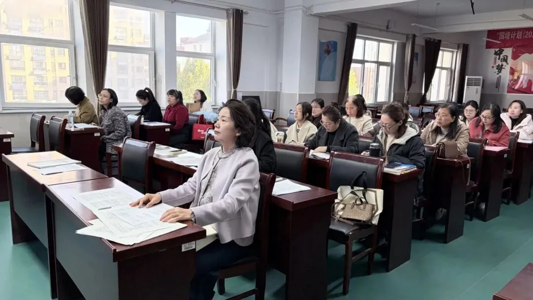 研命题之道 启素养新程——九年级语文中考模拟命题研讨活动纪实-第24张图片-四季读书网