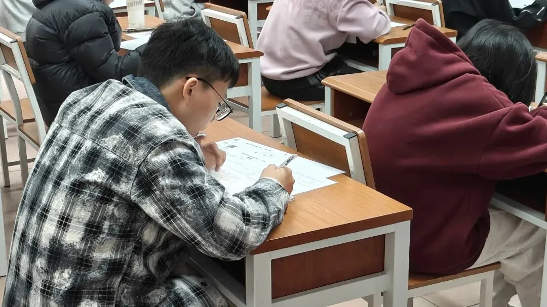 高中生备考春季高考抓不住重点?推荐广轻大校内学考辅导班,精准抓考点,基础差也能跟得上!-第28张图片-四季读书网