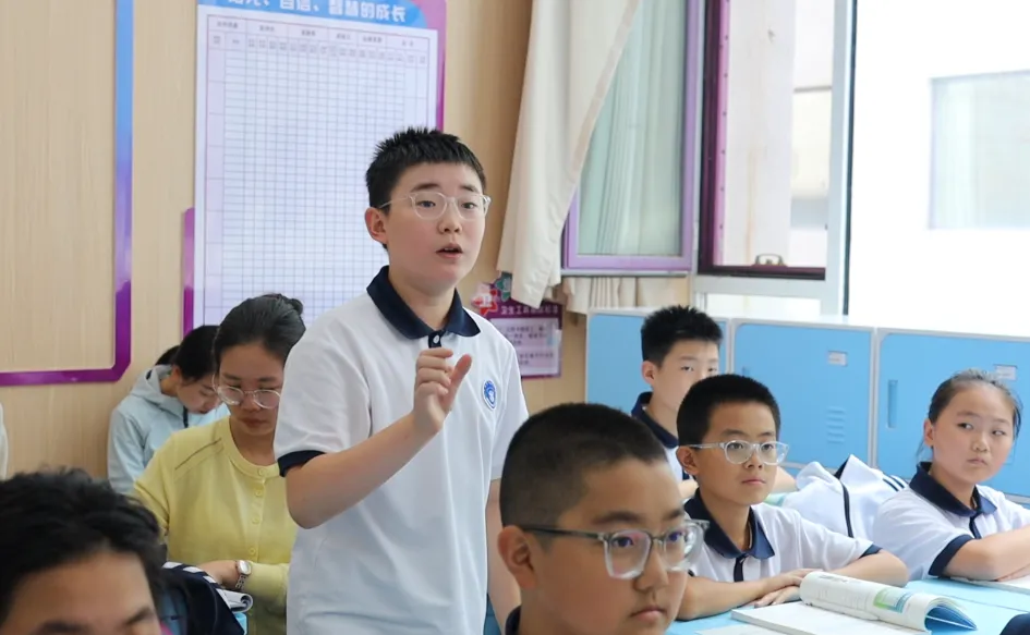 初一新生专访:在风帆,看见成长悄然发生!-第29张图片-四季读书网