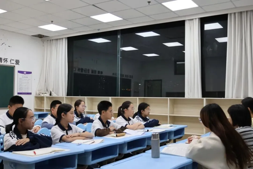 初一新生专访:在风帆,看见成长悄然发生!-第38张图片-四季读书网