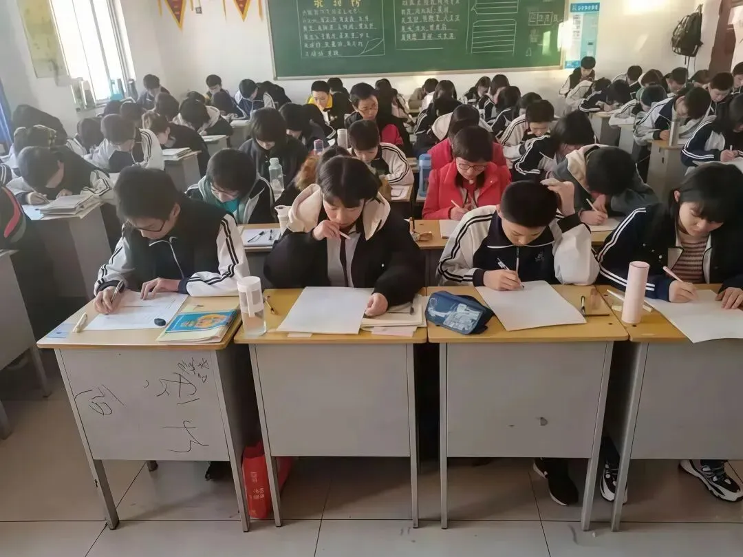 过来人告诉你,新初三上学期干完这几件事,明年中考大概率能冲进重点高中!-第2张图片-四季读书网 过来人告诉你,新初三上学期干完这几件事,明年中考大概率能冲进重点高中!-第2张图片-四季读书网