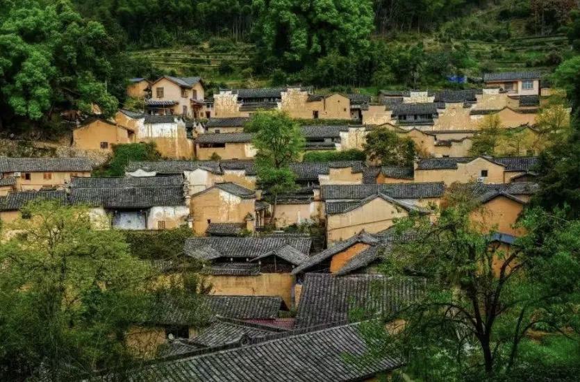 假期不是赶 KPI!中秋十一反向旅游指南,主打一个松弛感拉满