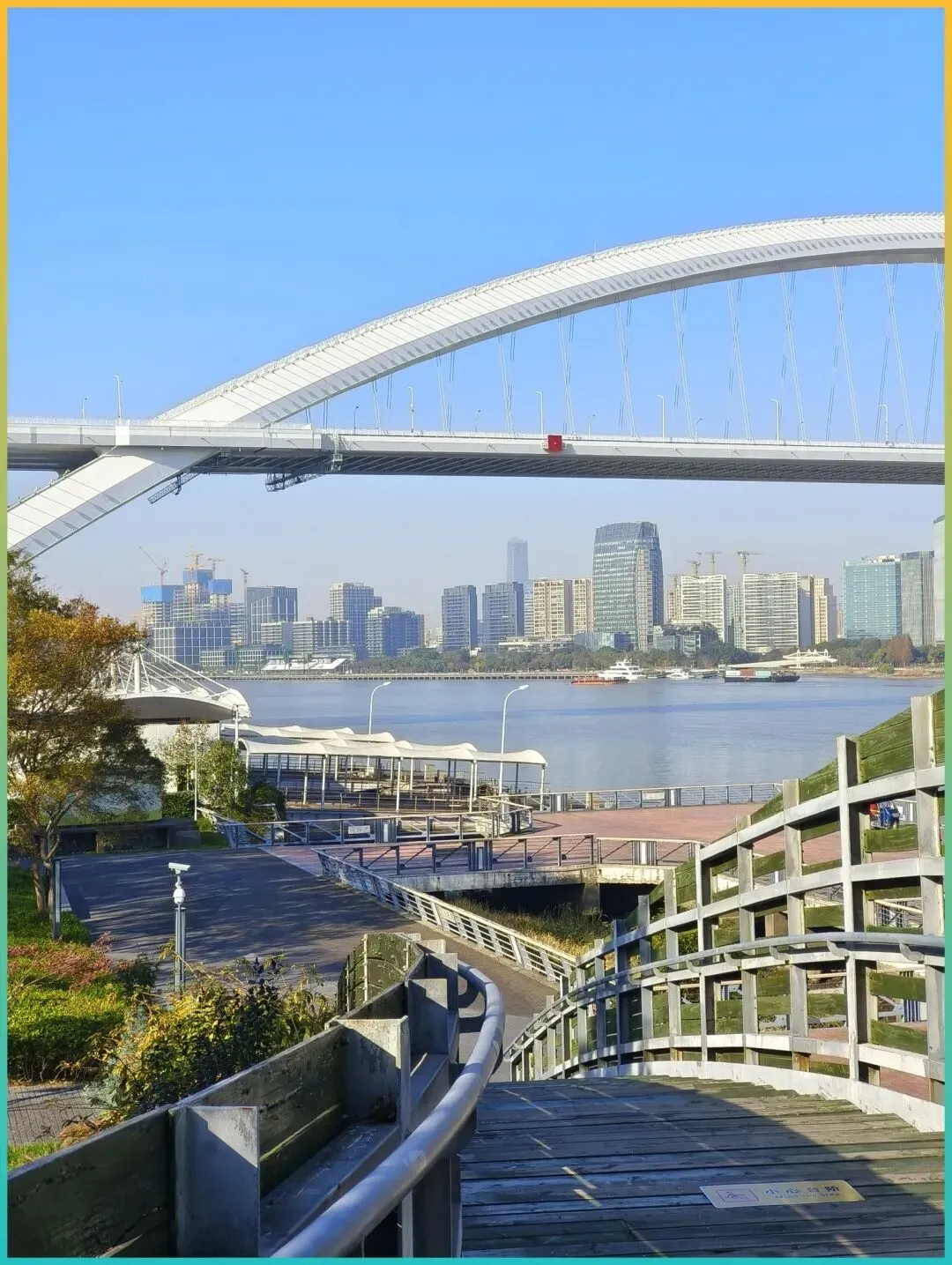 10月自驾游神仙福利!江浙沪周边8条绝美公路,看遍高山风车和满山红叶太绝了!