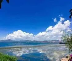我出8000让父母去旅游,哥嫂一分没出,父母回来后,嫂子让我再补3000,我打了个电话,嫂子说一家人别计较.