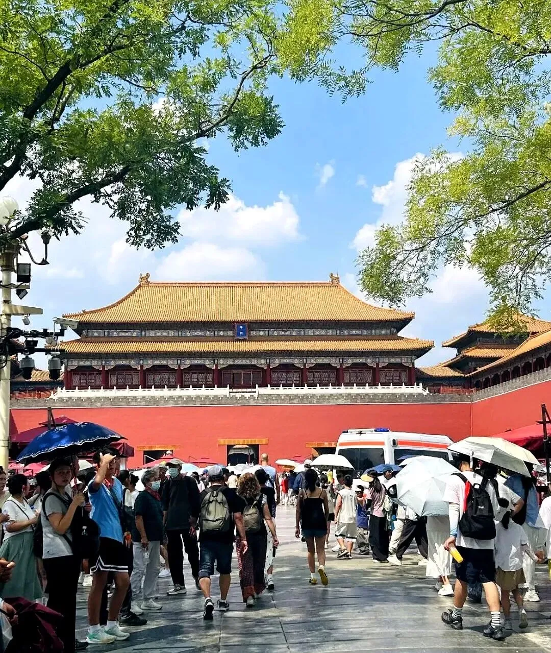 暑假带2个孩子旅游花6万,回来被老公骂,我真的做错了吗?