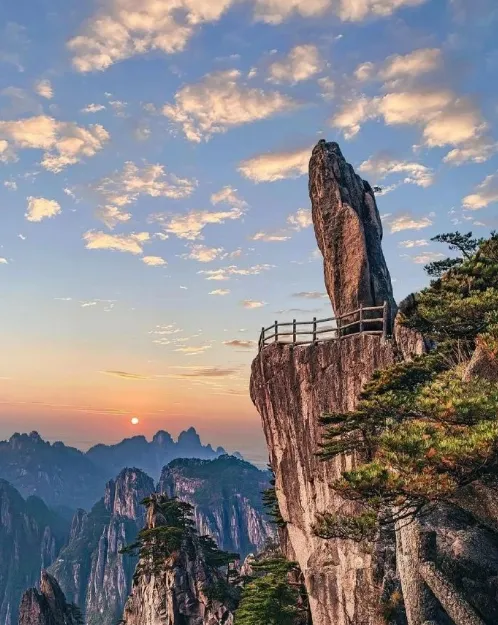 2026年秋季,最新版大陸黃山旅遊攻略避坑手冊,黃山在地導遊推薦+客製化方案