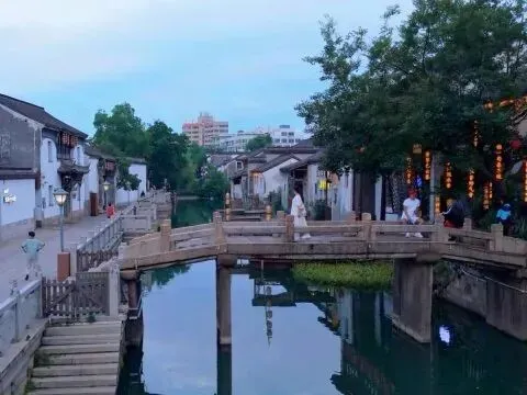 为啥旅游博主都往湖州跑,本地人的日子藏着答案