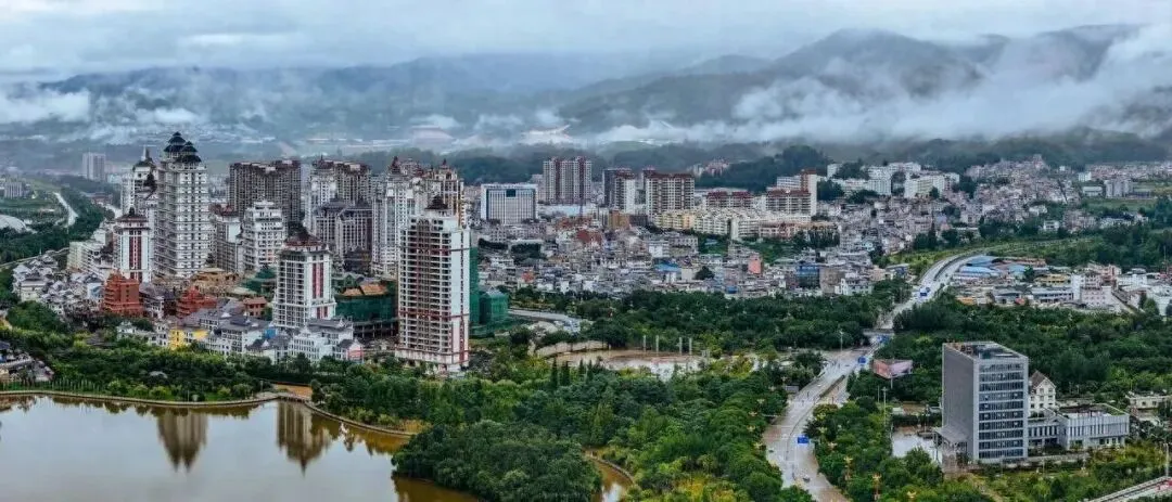 云南临沧3天2夜夏季旅游攻略:赴恒春秘境,览佤山茶乡烟火