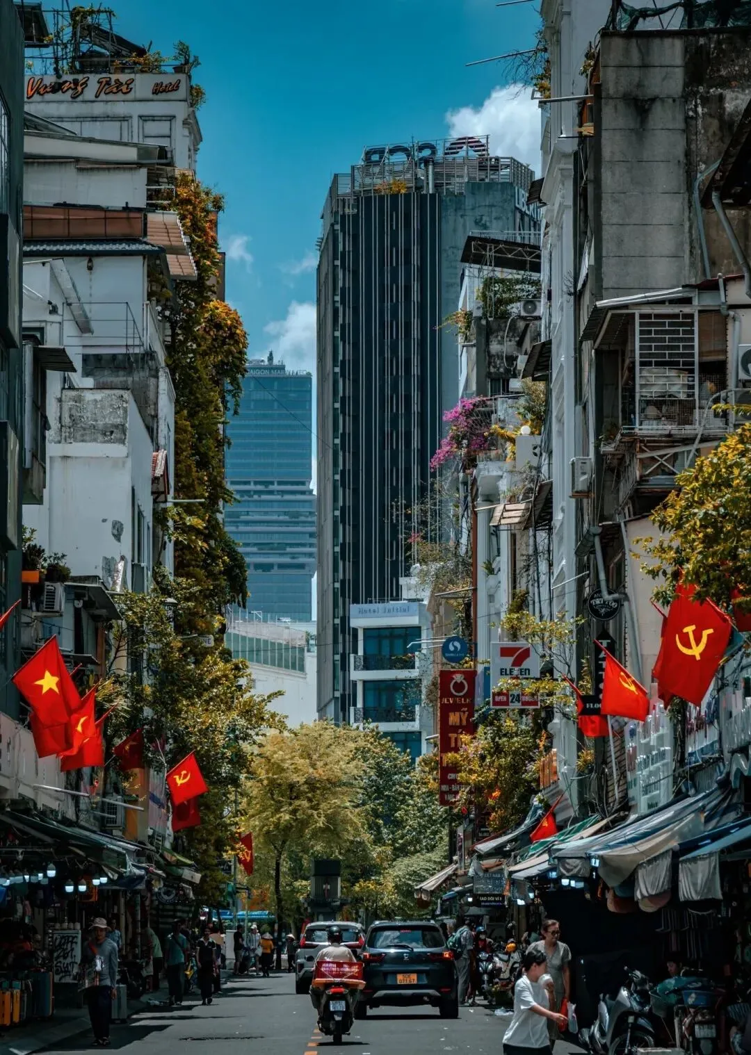 携程旅游(惠安盈科)自组-东方小巴黎-胡志明+西贡总统府+白沙丘+珊瑚岛+蚕岛+占婆塔+五指岩+越式按摩+美奈+芽庄+大教堂+范五老街双飞6日旅