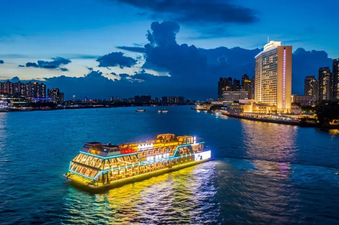 反向旅游失灵,小城酒店价格狂涨