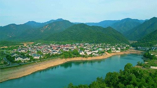 自驾游 富春江畔丨住进现实版“富春山居图”