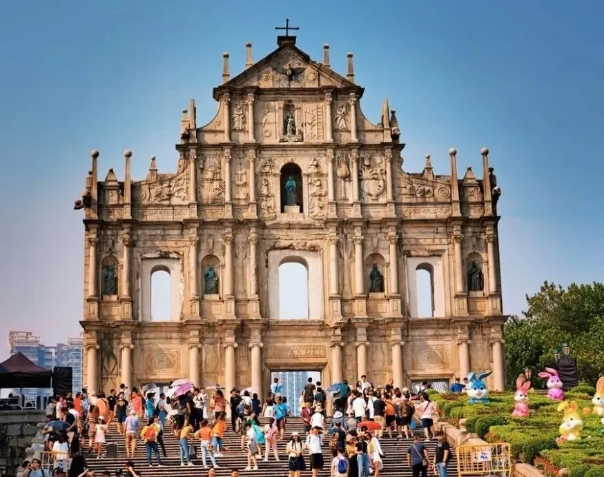 HKMUers的澳门国庆旅游攻略 | 一座城,两种风情,带你玩转中西合璧的澳门!