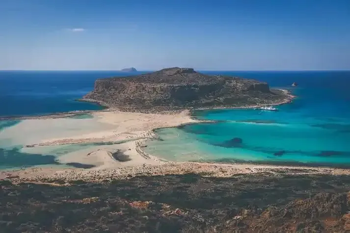 国庆深度游爆发!打卡式旅游凉了,新赛道在哪?