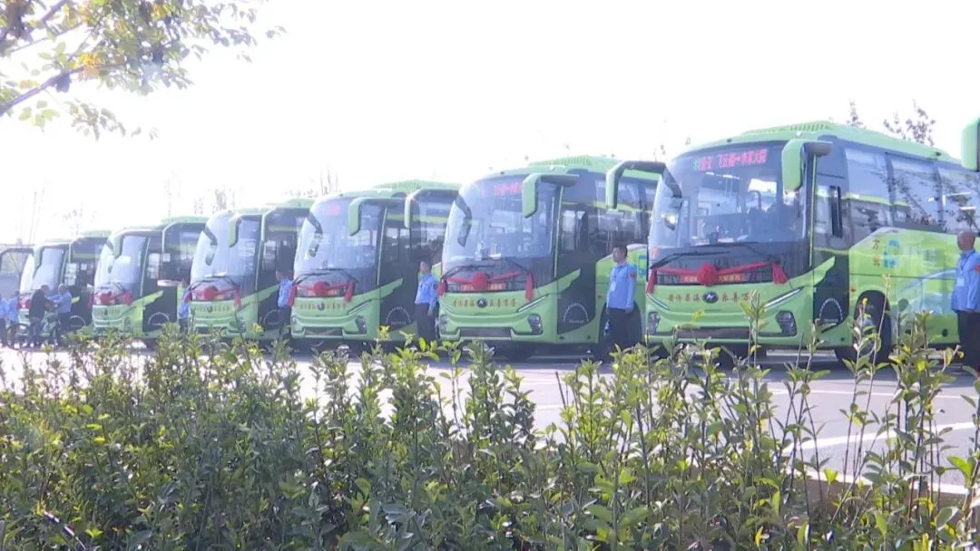 万荣开通旅游公交专线