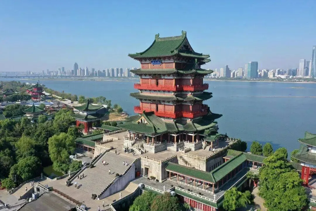 江西24个核心景点全攻略|从山水到古村,一站式玩转“全国最强省”