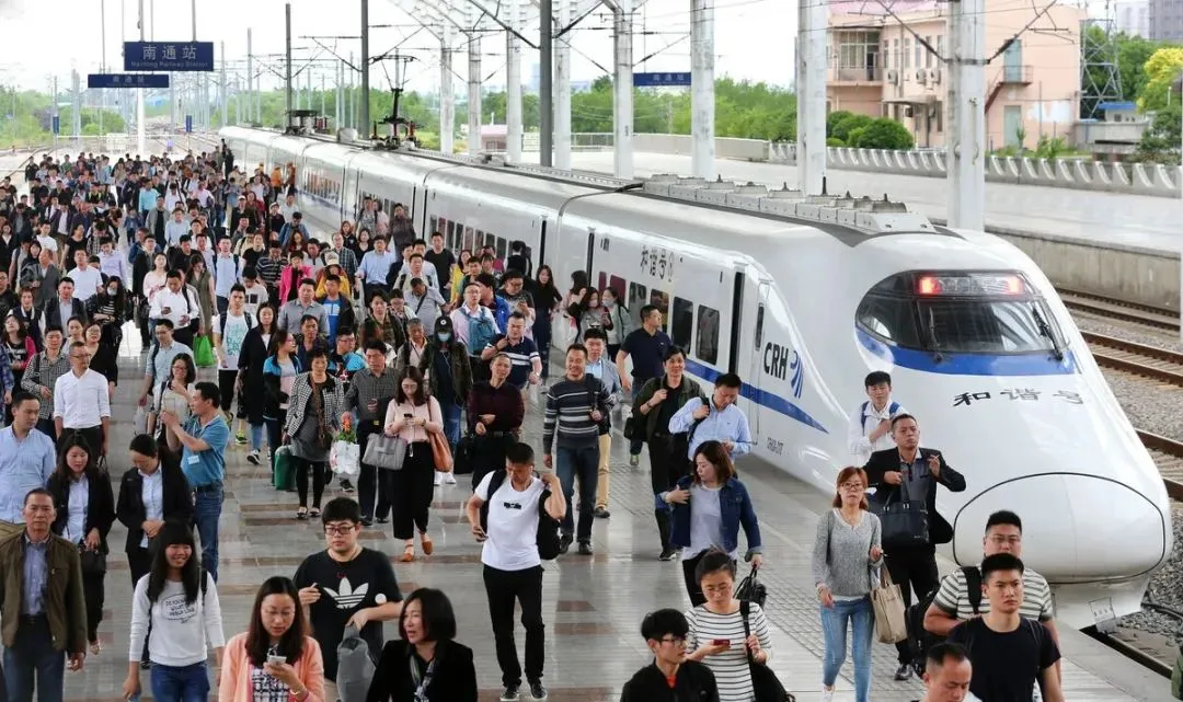 国庆反向旅游爆了!小县城订单涨40%,门票经济快要凉了?