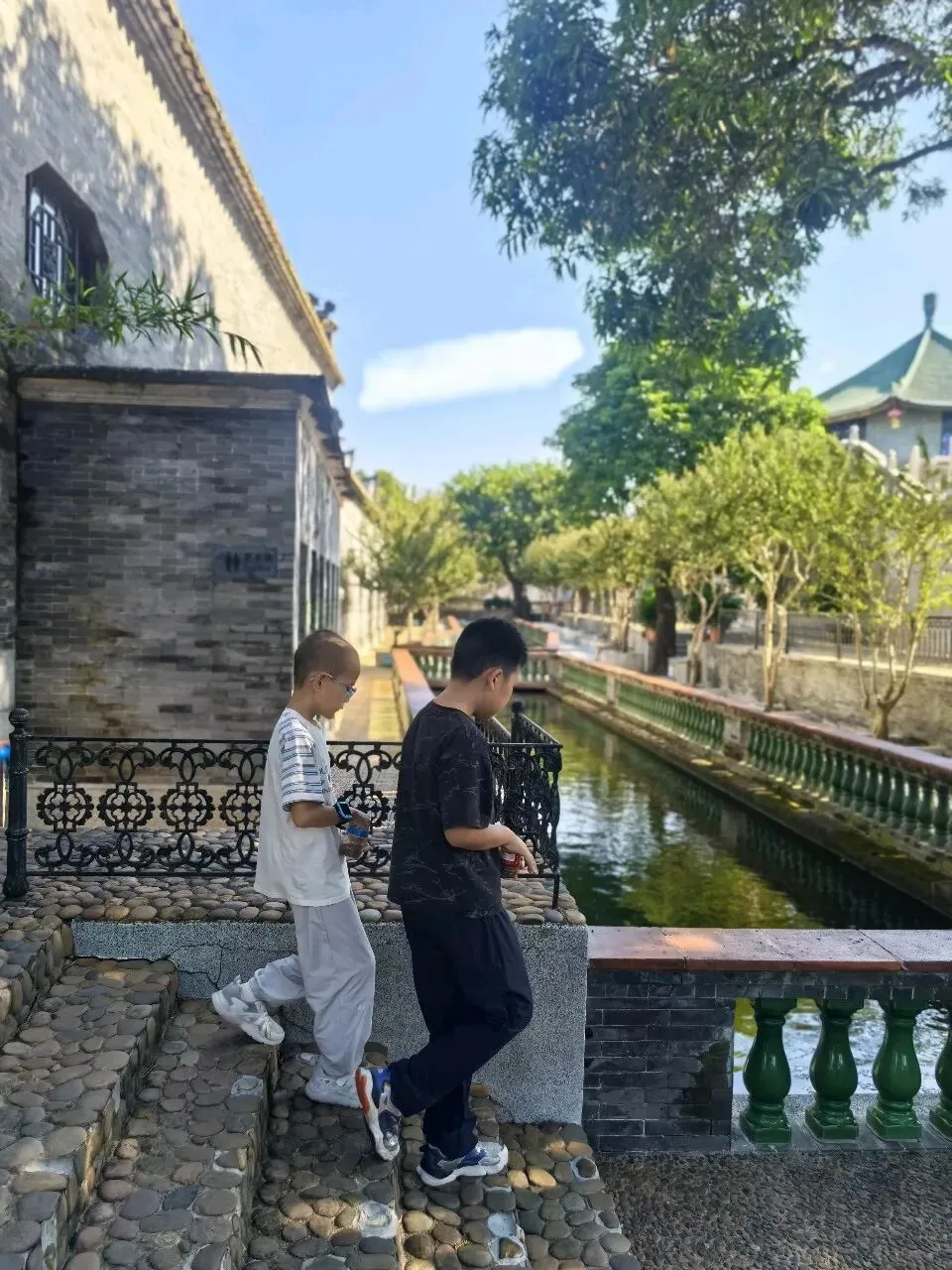 穷人的富养是旅游,富人的富养是戒多巴胺,真是这样吗?