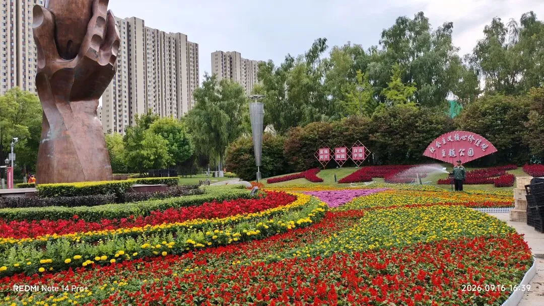 有为的不及无为的,人造的不如神造的,真旅游就到名震四海的大地方.出门记得三不要