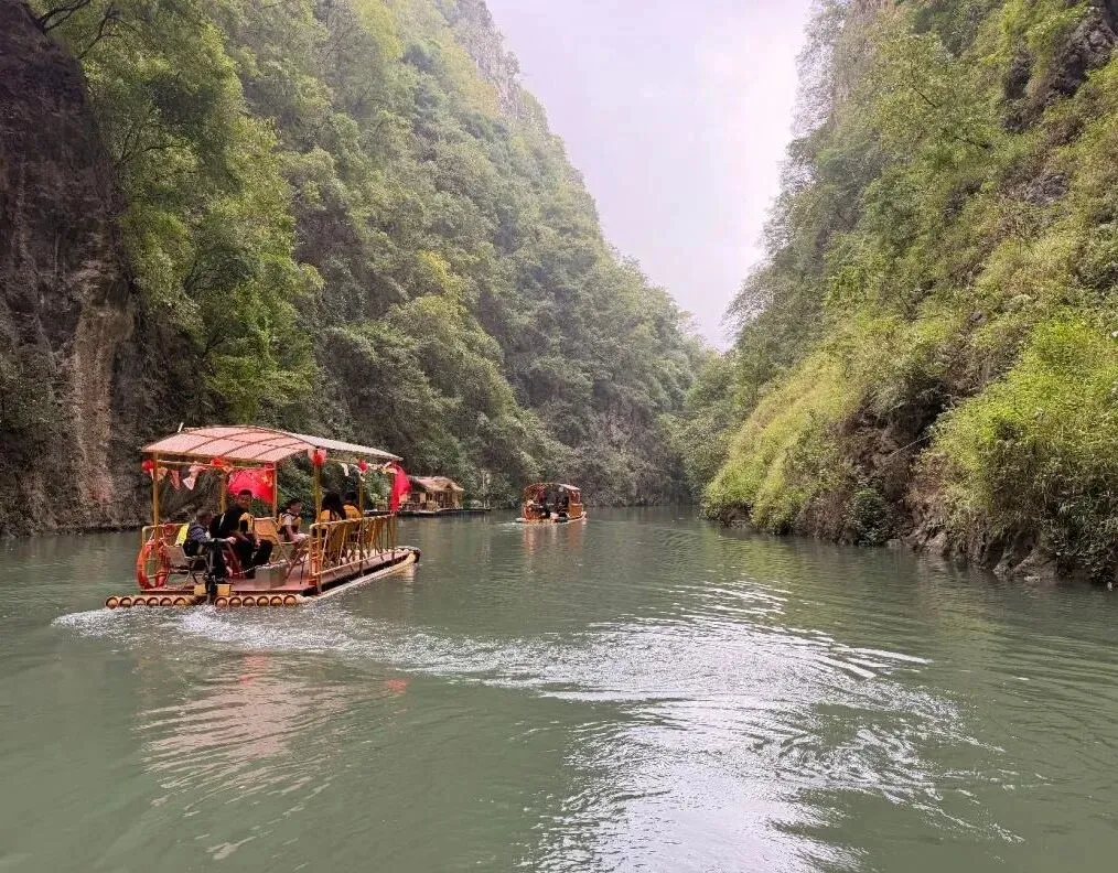 从“看山水”到“入画游”~六盘水“旅游+”点亮假日经济
