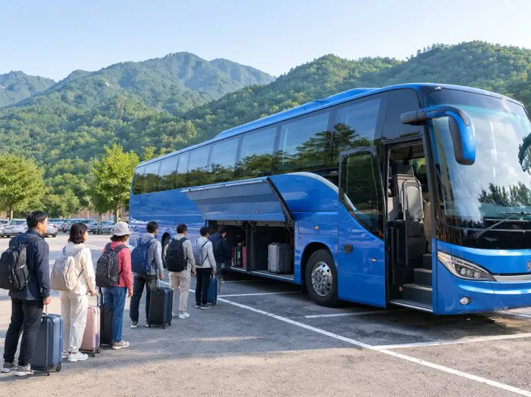 大巴租赁 梧州旅游包车,考斯特中巴带司机,一站搞定各类团队出行