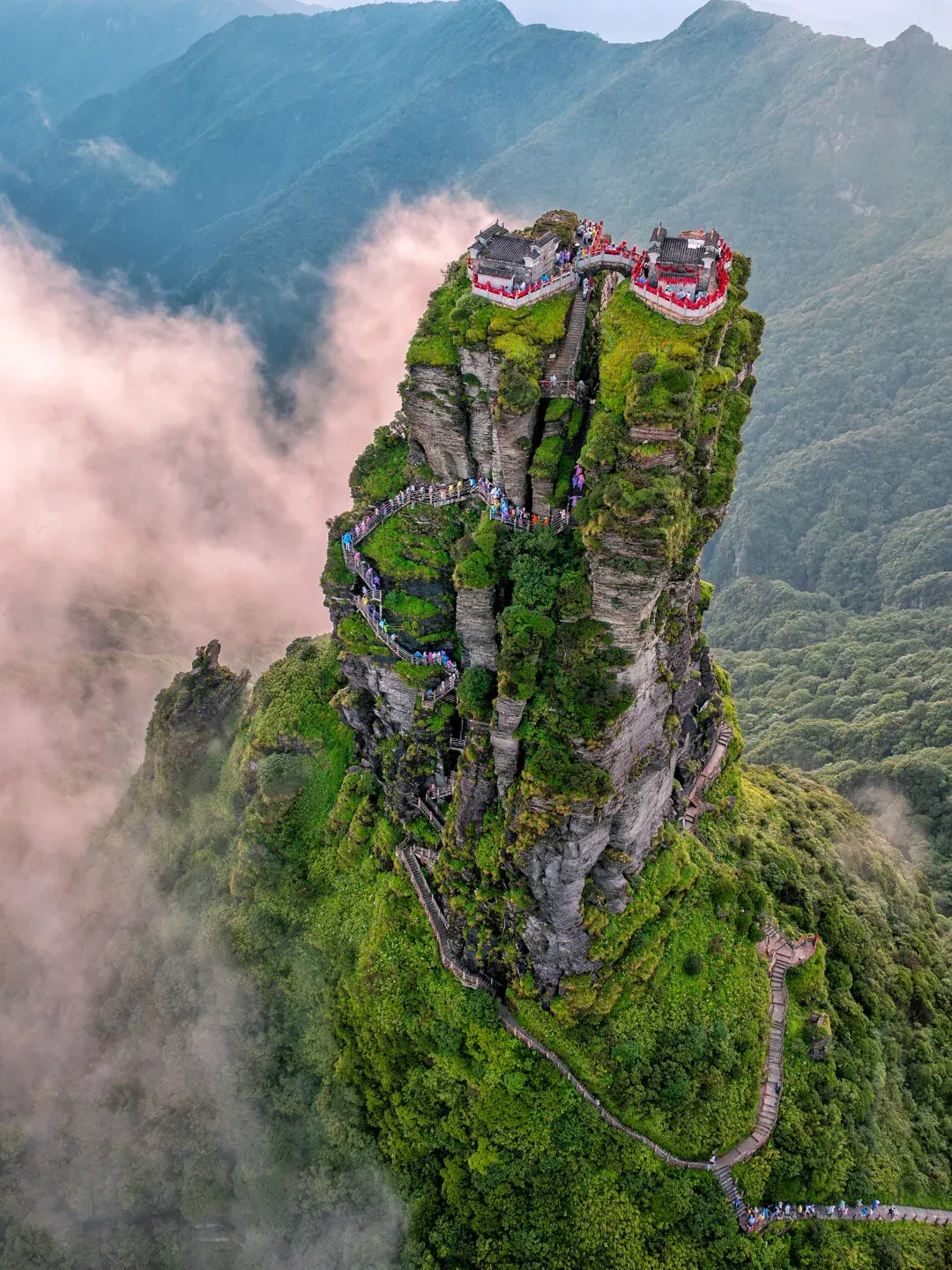 国庆后梵净山错峰游玩攻略:错峰登天空之城,云海红叶概率更高