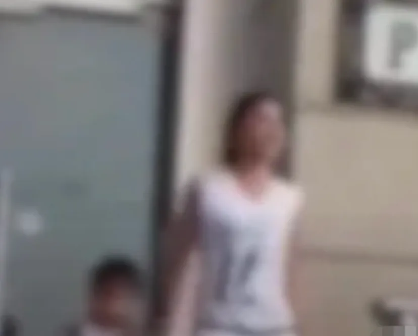 天津,已婚男女各有家庭却互相爱慕,旅游、开放不计其数.每次亲密时男子都放飞自我,从不采取措施,女子就给他生下两个儿子.