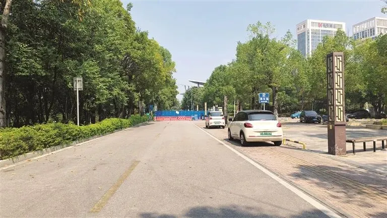 乘坐游船不受影响!东堤旅游码头附近道路封闭施工,注意绕行