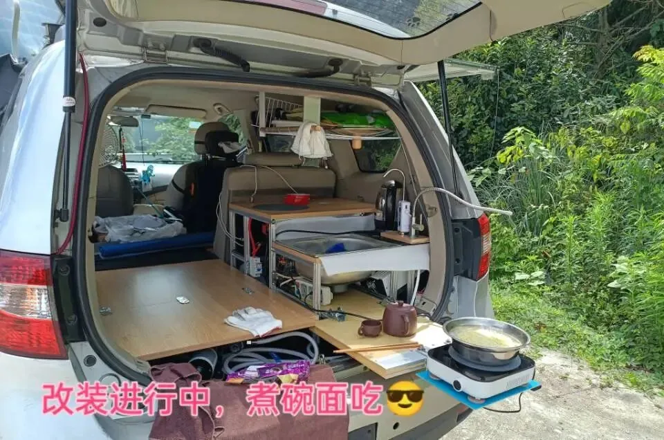 退休自驾游买什么车好?是买还是改?吃透这两点,再做决定不迟