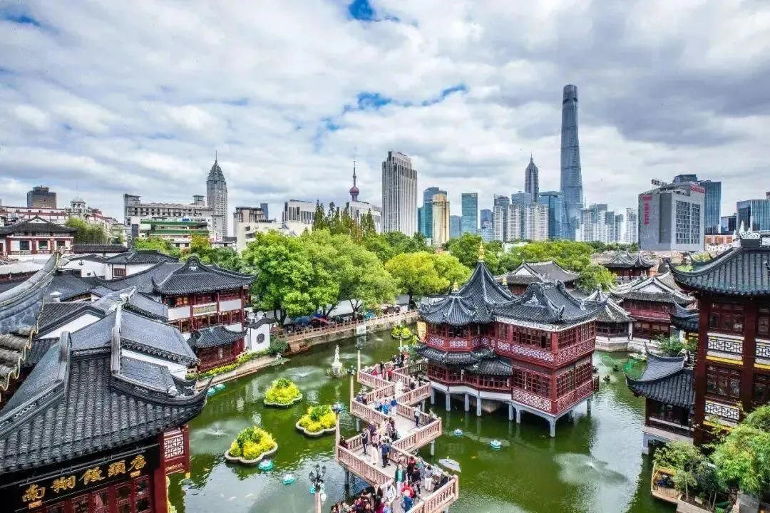 上海豫园旅游攻略:穿越四百多年江南园林,感受老上海的古典韵味