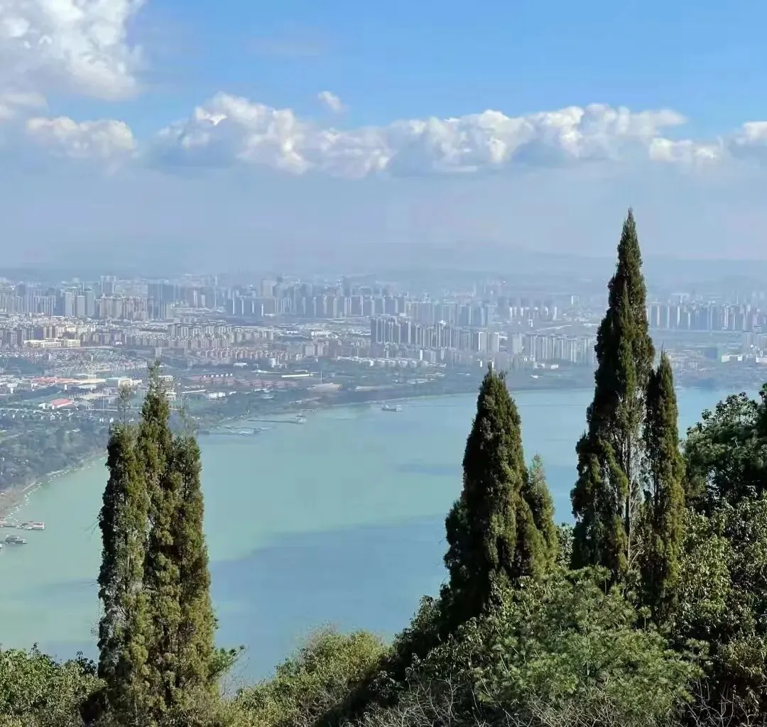 【跟着冬虫去旅游】秋游西山乐悠悠