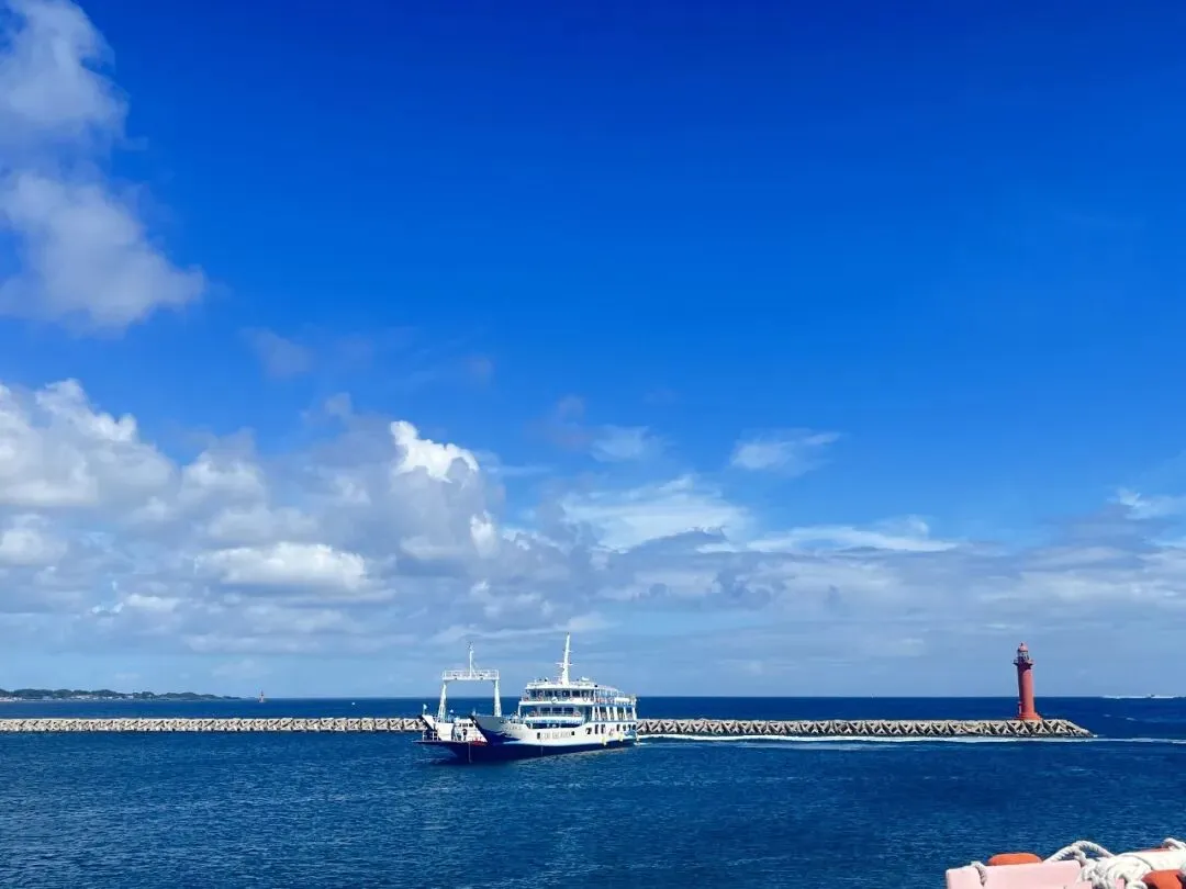 济州岛旅游攻略,写一些有用的