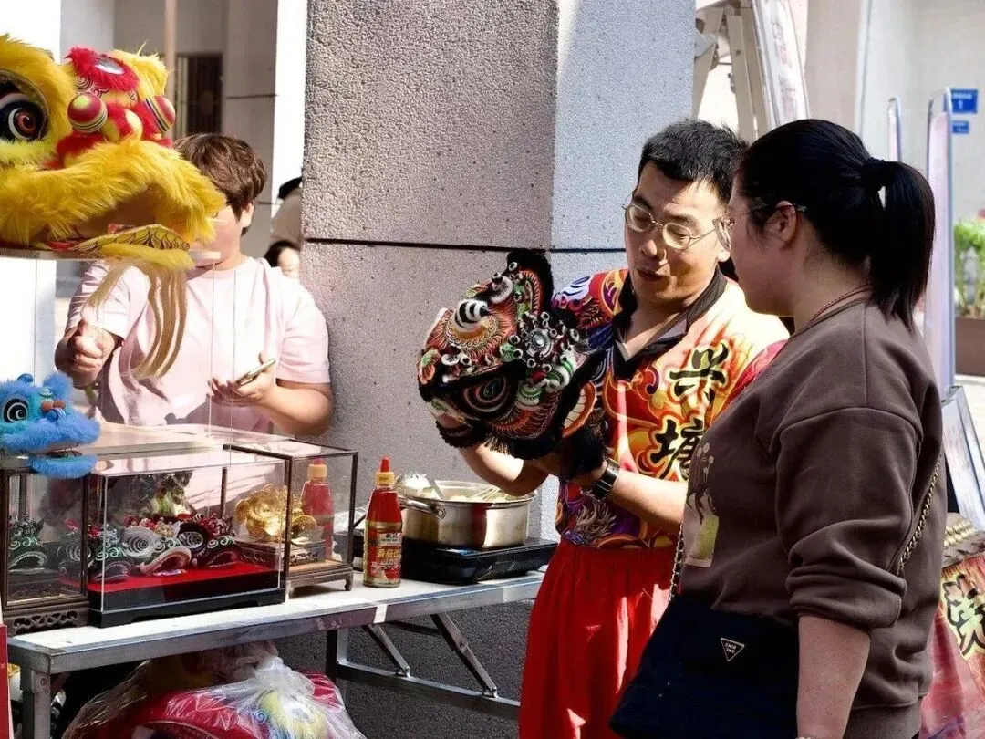 旅行途中我特意不查攻略、不赶饭点,就靠一顿饭摸清晋江青阳那条街的生活节奏