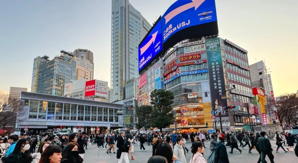 中国游客暴跌55.5%,日媒嘴硬:旅游收入创新高!