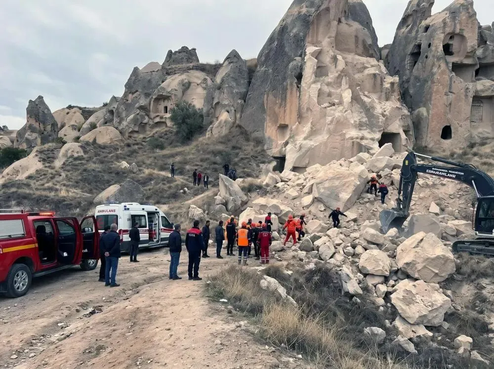 土耳其知名旅游景点突发坍塌,事故已致3人死亡