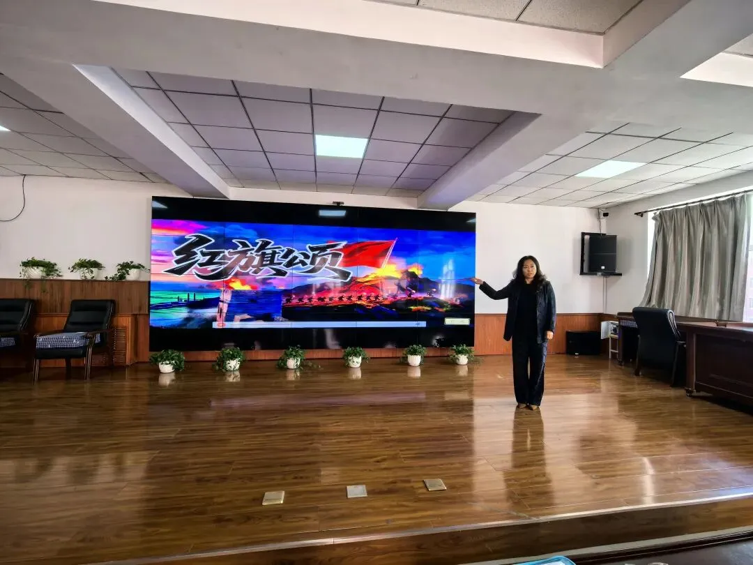 初中音乐教师工作坊以研促教  以乐润心——《红旗颂》教研活动纪实