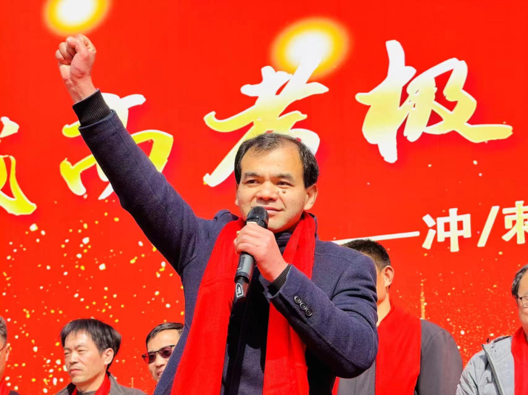 青春志壮破风浪 高考梦圆铸辉煌-第13张图片-四季读书网 青春志壮破风浪 高考梦圆铸辉煌-第13张图片-四季读书网