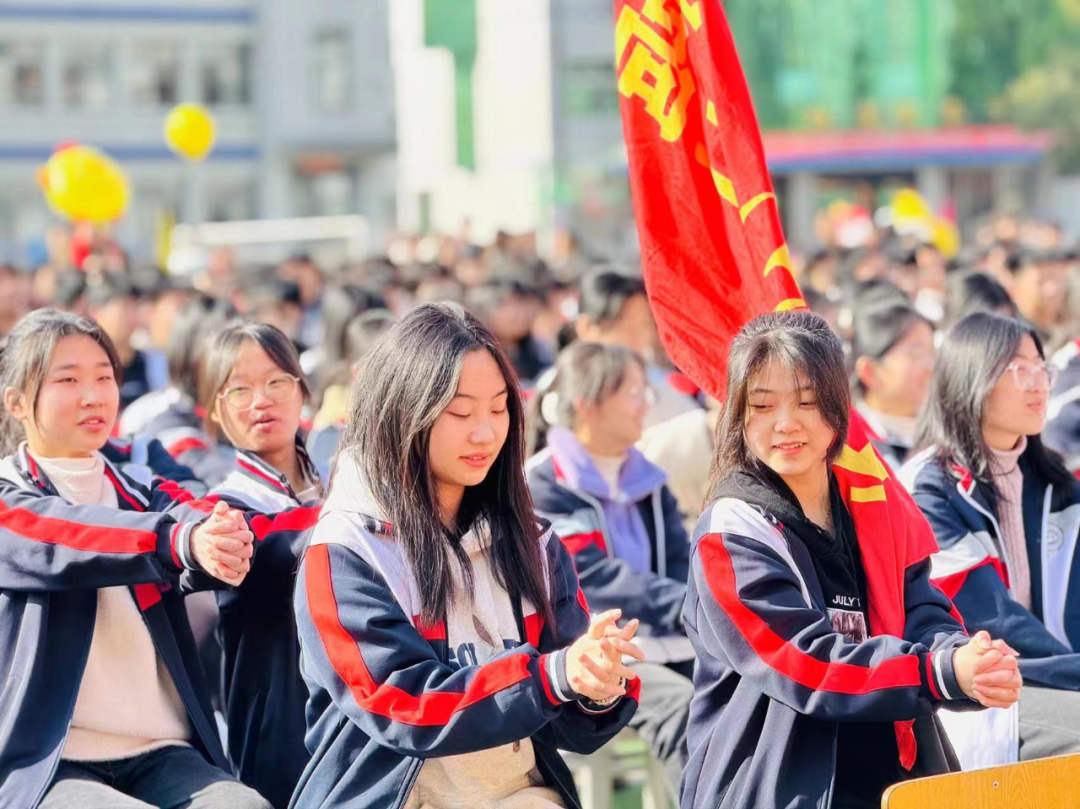 青春志壮破风浪 高考梦圆铸辉煌-第15张图片-四季读书网 青春志壮破风浪 高考梦圆铸辉煌-第15张图片-四季读书网