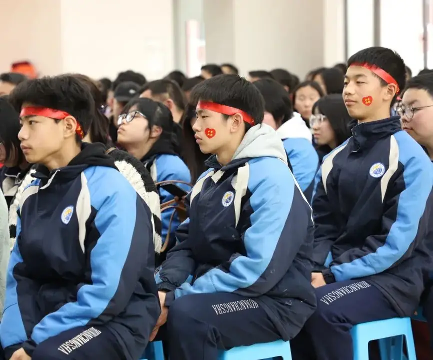 奋战百日迎中考,青春励志向未来|2024届初三年级中考百日誓师大会-第9张图片-四季读书网