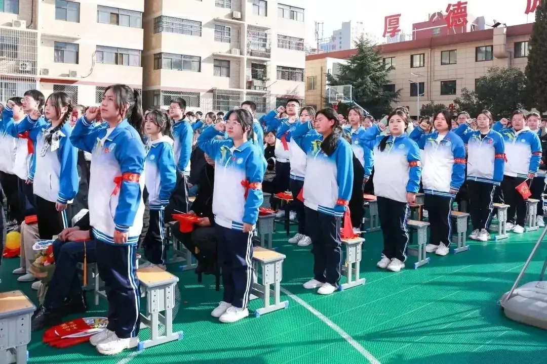 【高考宣誓】亮剑高考誓夺桂冠 十八立志勇承大任——实验中学高考宣誓暨成人礼活动 第46张