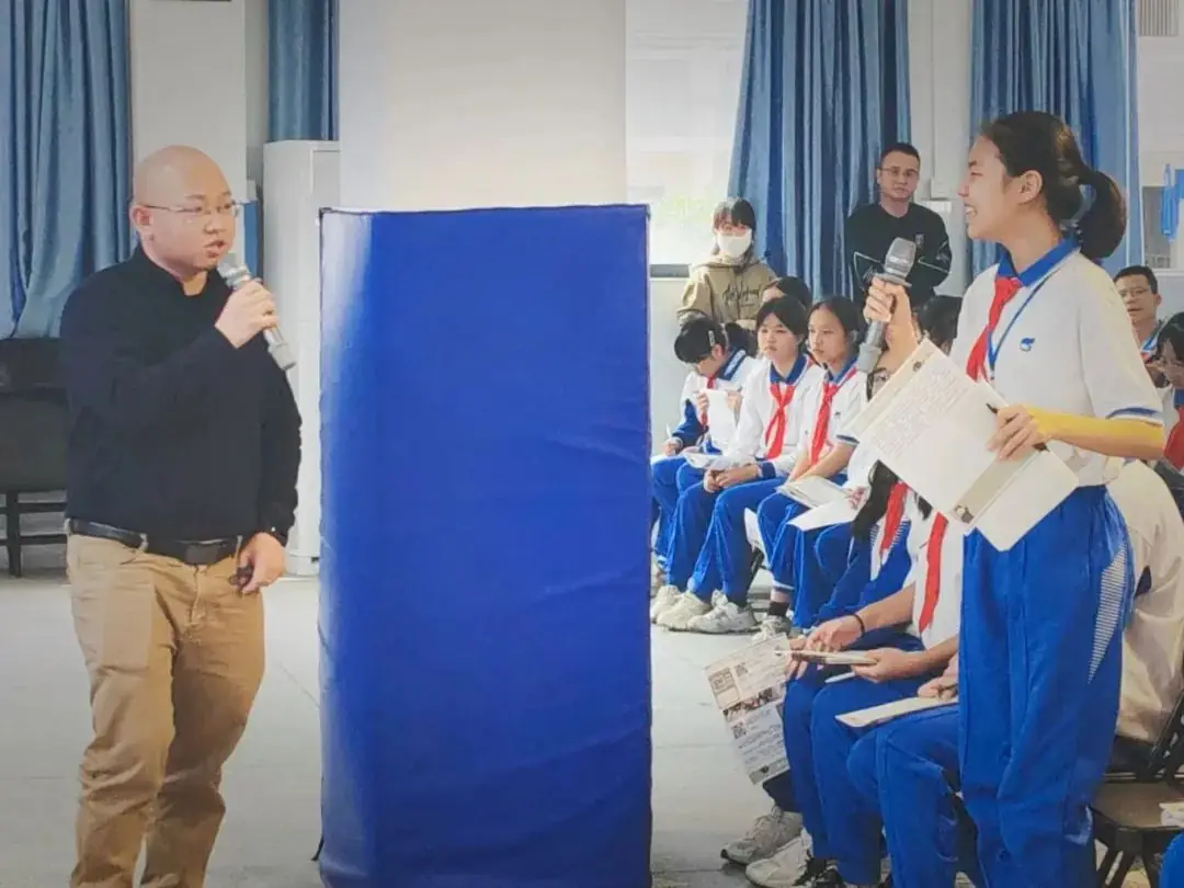 袁建平介绍 | 从高考满分作文到羊城阅读写作名师-第8张图片-四季读书网 袁建平介绍 | 从高考满分作文到羊城阅读写作名师-第8张图片-四季读书网