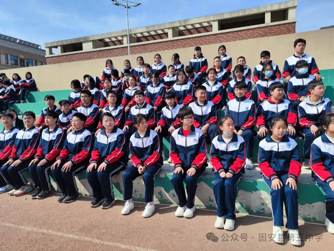 龙年中考燃激情  冲刺中考创辉煌——固安县第五中学九年级百日誓师大会-第96张图片-四季读书网