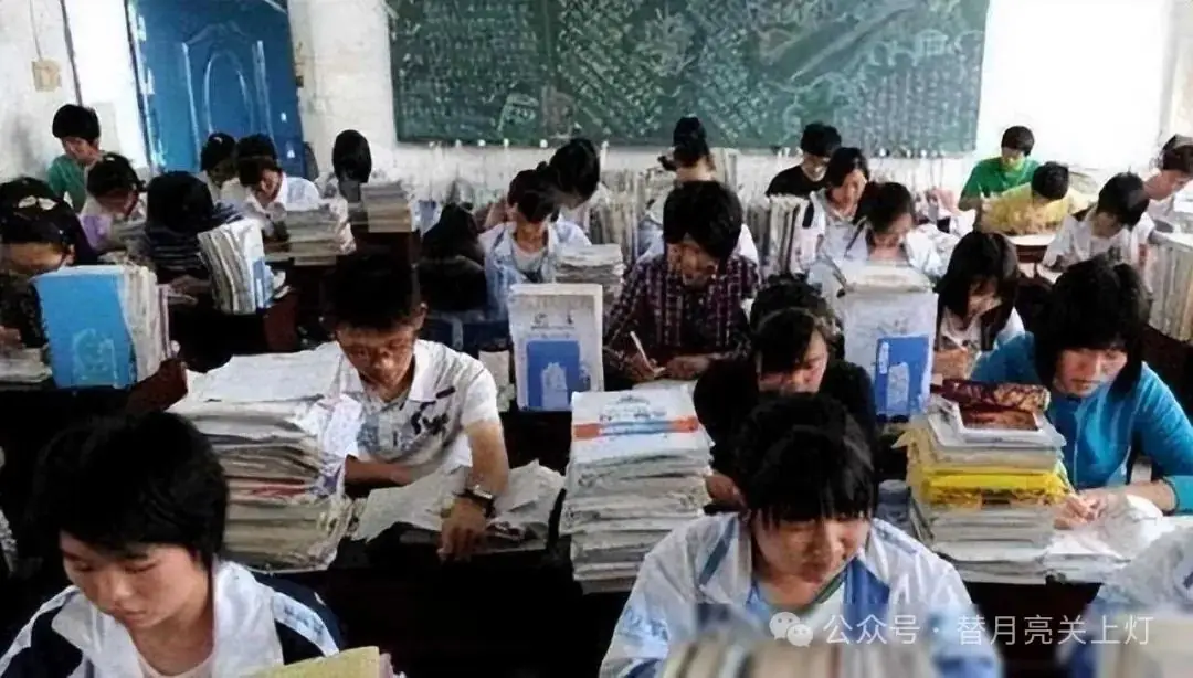 高考成绩749分,仅差一分满分,却因长相被嘲,王端鹏后来怎样了-第4张图片-四季读书网 高考成绩749分,仅差一分满分,却因长相被嘲,王端鹏后来怎样了-第4张图片-四季读书网