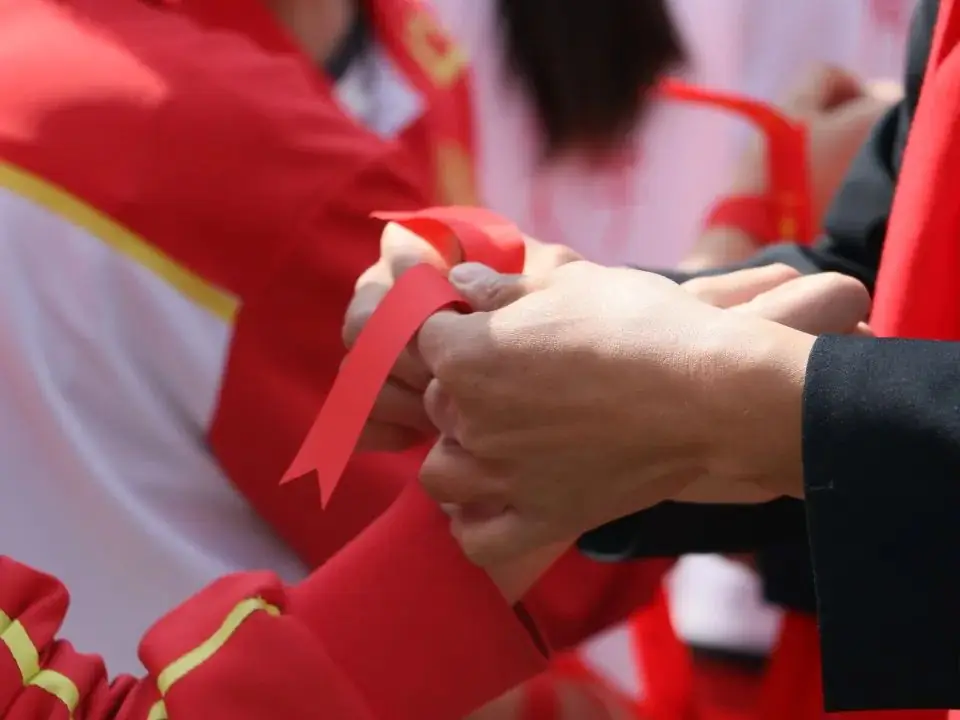 决战中考,勇敢追梦.育人中学九年级百日誓师大会圆满完成!-第13张图片-四季读书网 决战中考,勇敢追梦.育人中学九年级百日誓师大会圆满完成!-第13张图片-四季读书网
