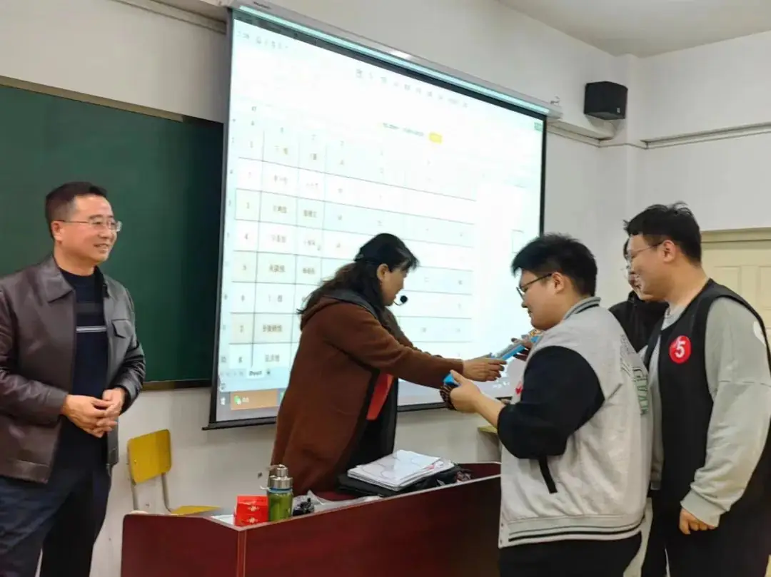 预见,高三 | 高考升学部举办化学知识竞赛 第7张 预见,高三 | 高考升学部举办化学知识竞赛 第7张