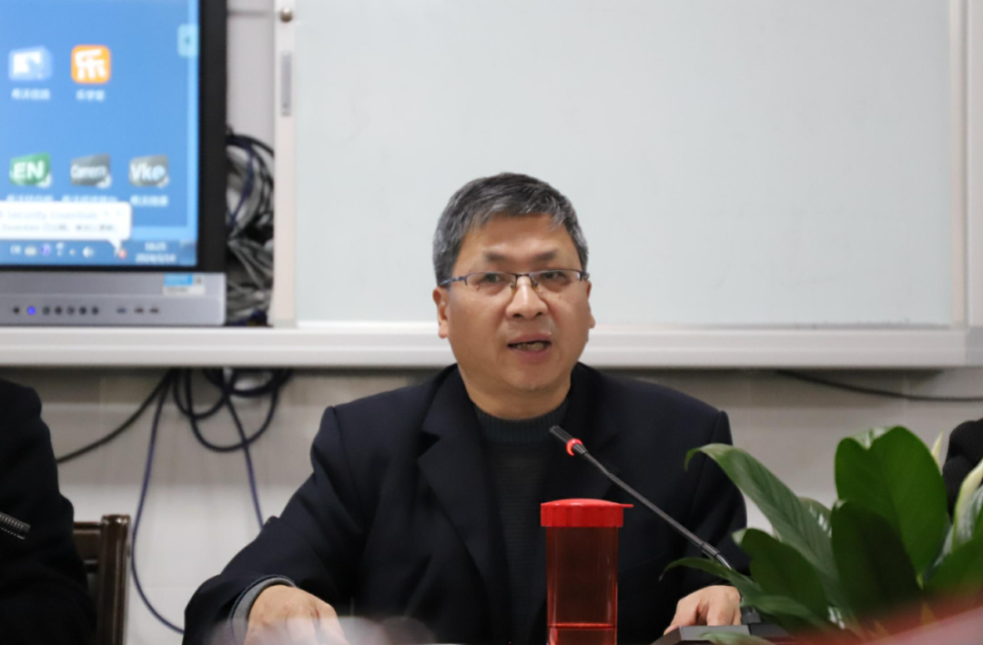 精准分析寻良策,凝心聚力备高考  ——资源中学举行适应性考试及第一次模拟考试总结会-第3张图片-四季读书网