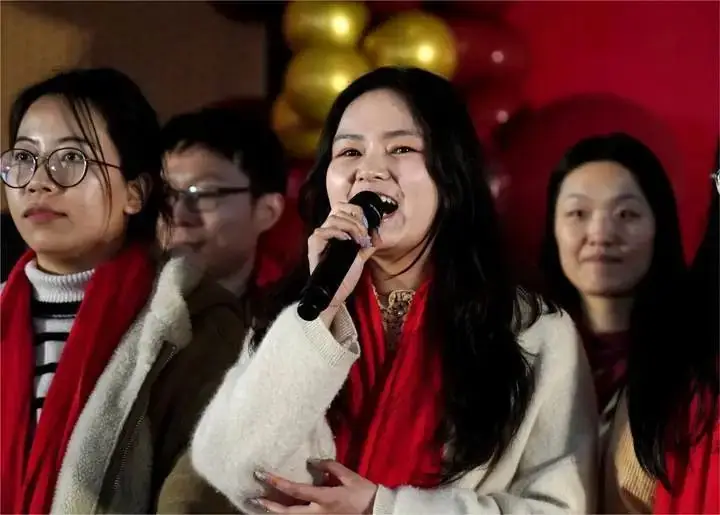 中考誓师凌云志 奋楫扬帆正当时|昆山市张浦初级中学2024届中考誓师大会 第18张 中考誓师凌云志 奋楫扬帆正当时|昆山市张浦初级中学2024届中考誓师大会 第18张