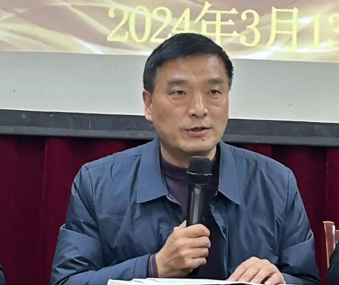 精准复习备高考 夯实基础拼二轮——六安市城南中学召开高三教师会-第11张图片-四季读书网 精准复习备高考 夯实基础拼二轮——六安市城南中学召开高三教师会-第11张图片-四季读书网