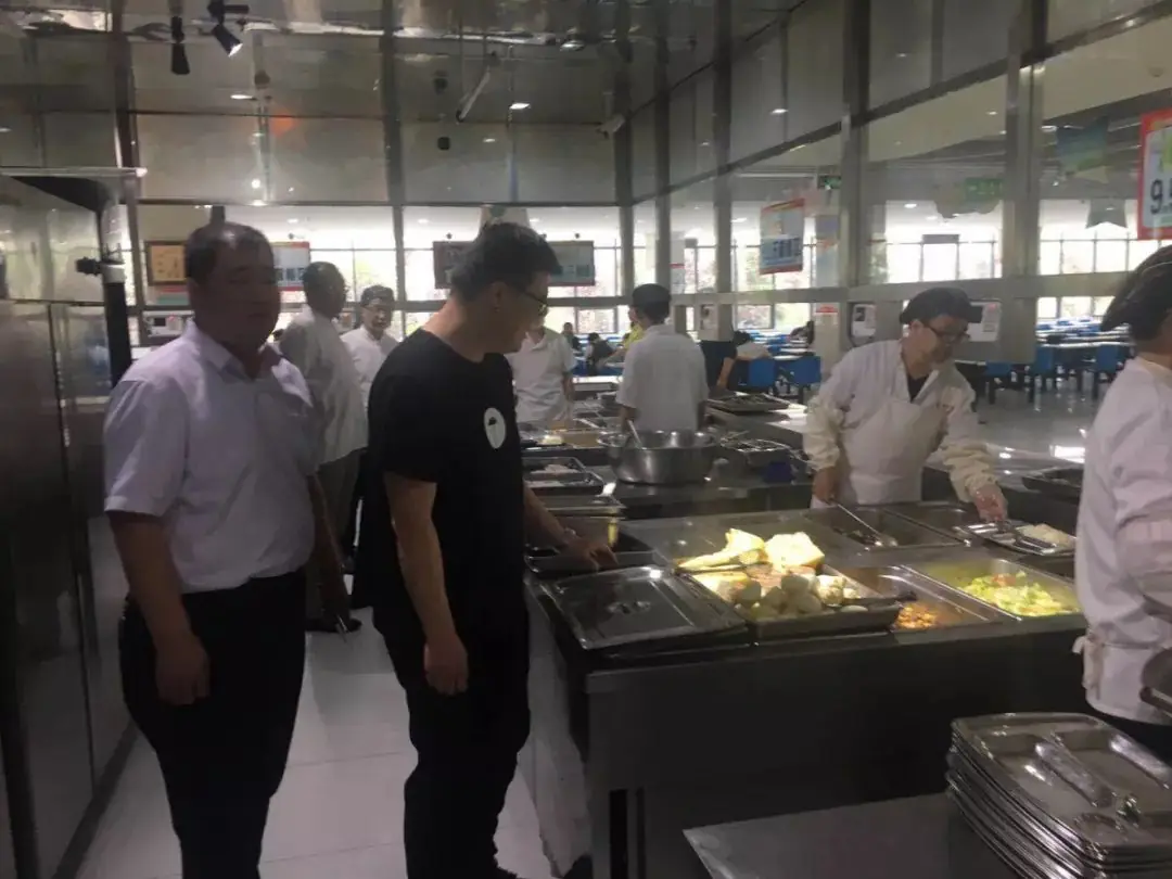 康巴什区市场监督管理局圆满完成“护航高考”食品安全保障任务-第7张图片-四季读书网 康巴什区市场监督管理局圆满完成“护航高考”食品安全保障任务-第7张图片-四季读书网
