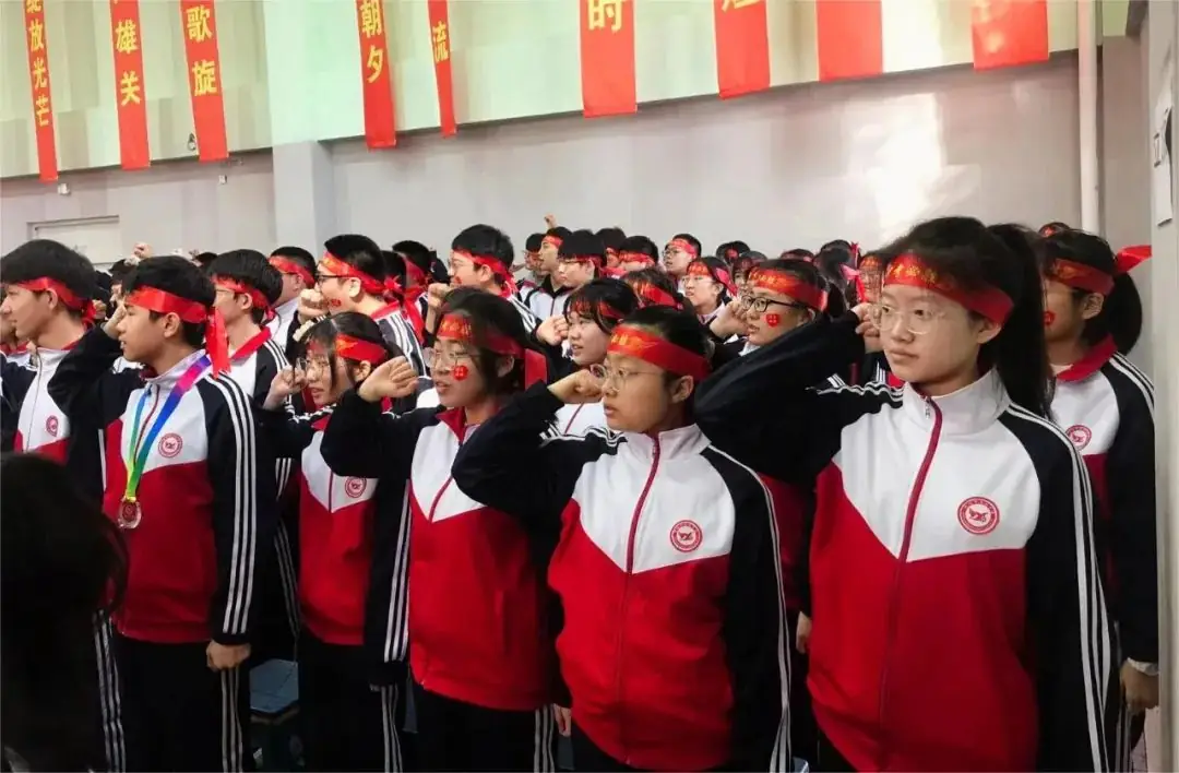 冲刺百天,顶峰论剑,沈阳市杏坛中学举行中考百日誓师大会-第53张图片-四季读书网