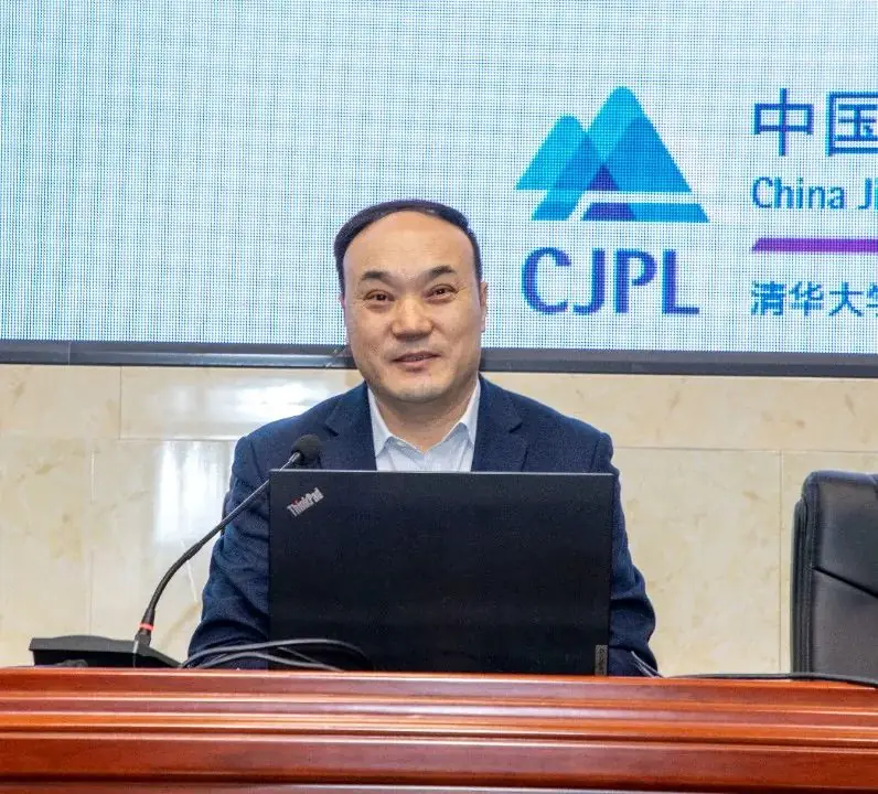 杰出校友携手筑梦 踔厉奋发决胜高考——清华大学岳骞教授莅临母校励志报告暨2021级高考誓师大会-第19张图片-四季读书网